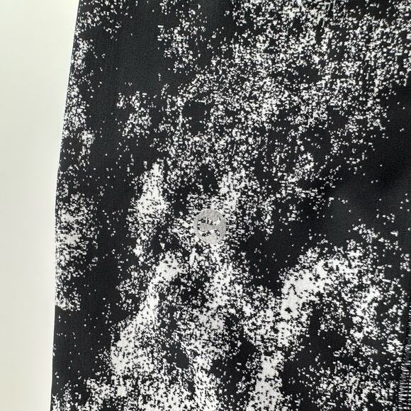 Lululemon wunder under Leggings  Aerify Jacquard Black Alpine White Size 2 - Picture 6 of 8